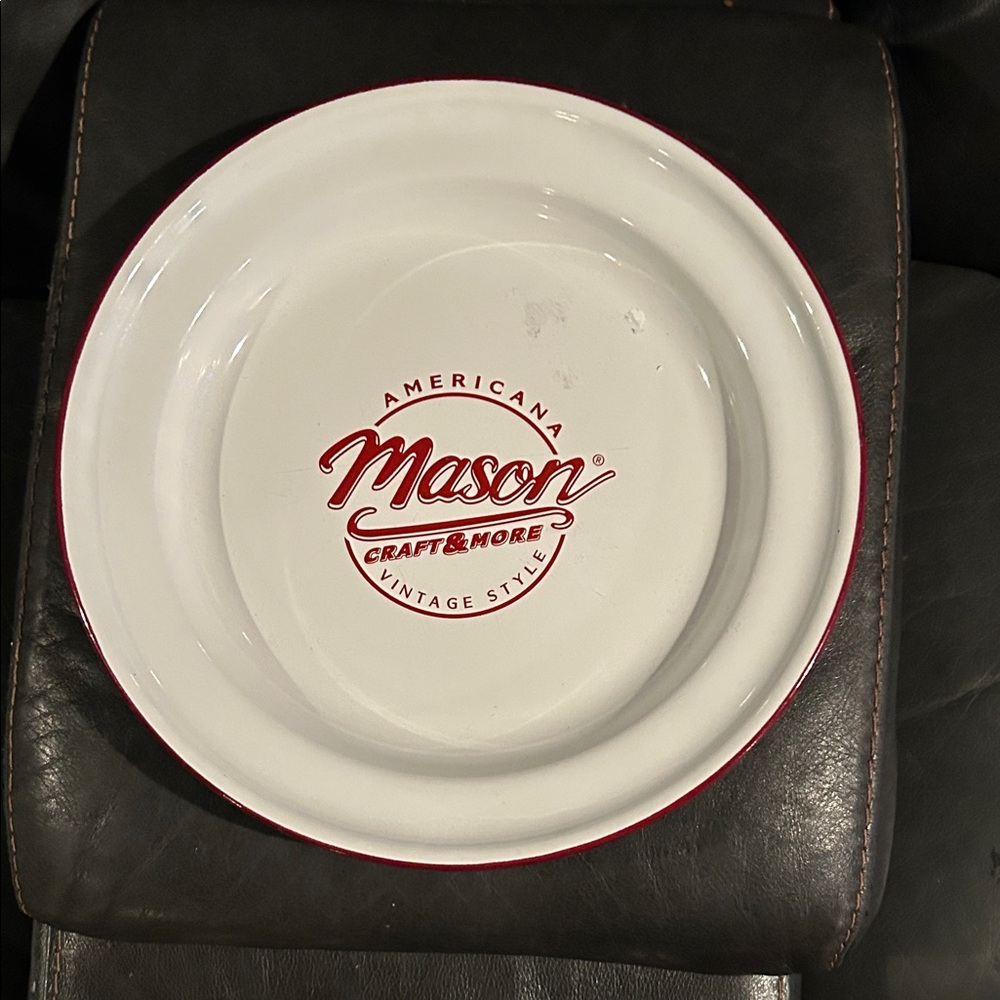 Mason Americana Red and White Plate